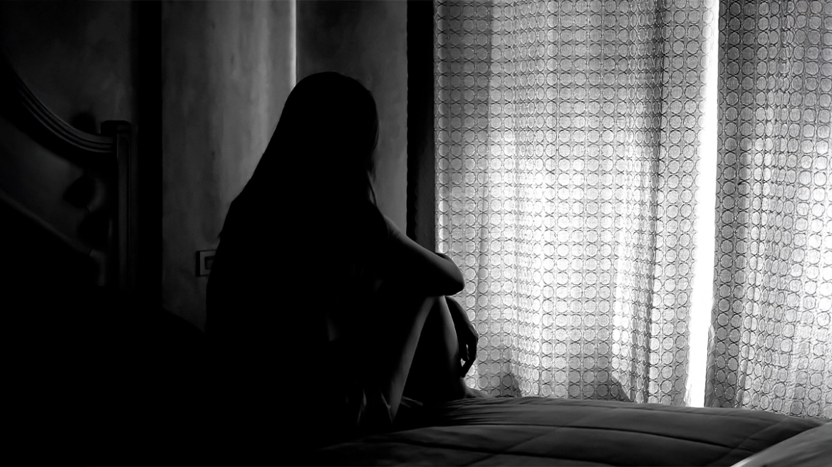 Βόλος: Ανήλικη επιχείρησε να το σκάσει ξυπόλητη από τον 30χρονο σύζυγό της