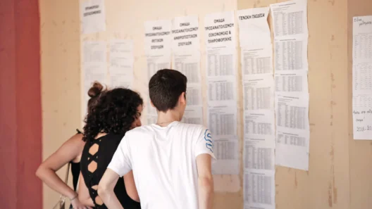 Βάσεις 2026: Εκτόξευση +7.570 μορίων - Ποιες σχολές έκαναν άλμα και ποιες «βυθίστηκαν» 14 Βάσεις 2026 για Πανελλήνιες