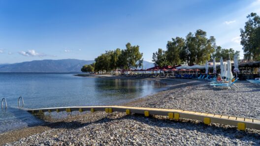 Αχαΐα: Αυστηρή εντολή του Λιμενικού για απομάκρυνση σκαφών στην Ακολη ή πρόστιμα 39 Αχαΐα: Αυστηρή εντολή του Λιμενικού για απομάκρυνση σκαφών στην Ακολη ή πρόστιμα
