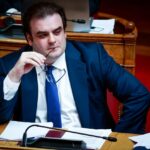 Bουλή: Υπερψηφίστηκε η ρύθμιση για τα «κόκκινα» δάνεια - Μείωση δόσεων και τόκων