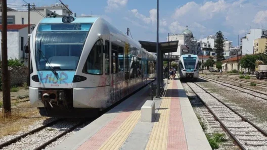 Πάτρα-Καμίνια: Αναστέλλεται η κυκλοφορία του Προαστιακού 37 Πάτρα-Καμίνια: Αναστέλλεται η κυκλοφορία του Προαστιακού