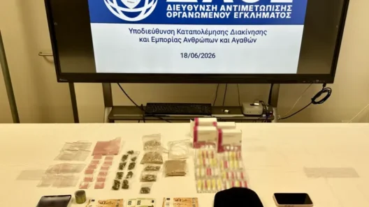 Αθήνα: Εγκληματική οργάνωση έκανε εμπορία αλλοδαπών γυναικών 38 Εκθώθηκε εγκληματική οργάνωση από αθήνα