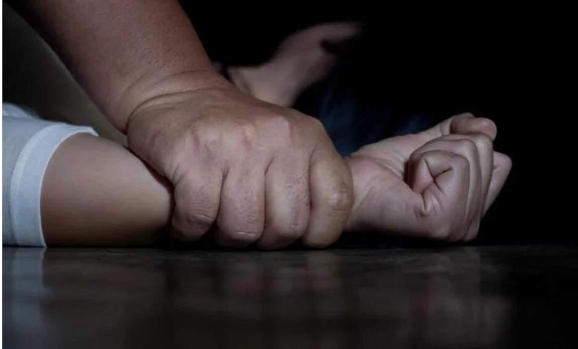 Σούδα: Άνδρας παρενοχλούσε δύο ανήλικα
