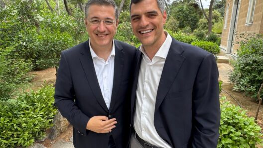 Αχαΐα: Συνάντηση Τσώκου με Τζιτζικώστα για τον τουριστικό - ναυτιλιακό σχεδιασμό