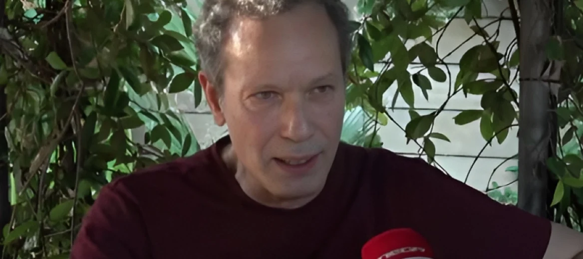 Βασίλης Κούκουρας: Ακόμα με φωνάζουν Μάνθο Φουστάνο