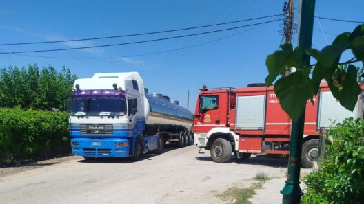 Αχαΐα: Πυροσβέστης υπέστη εγκαύματα στη φωτιά των Σαγεΐκων 44 Αχαΐα: Πυροσβέστης υπέστη εγκαύματα στη φωτιά των Σαγεΐκων