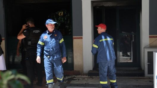 Ομόνοια: Η φωτιά που άφησε πίσω της έναν 40χρονο σε κρίσιμη κατάσταση 37 Ομόνοια: Η φωτιά που άφησε πίσω της έναν 40χρονο σε κρίσιμη κατάσταση