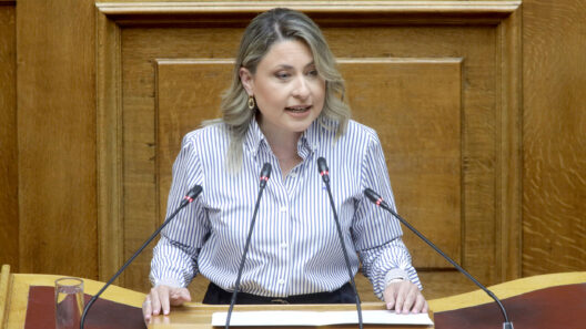«Ψήφος εμπιστοσύνης στη ΔΑΚΕ Εκπαιδευτικών Πάτρας» 36 Αλεξόπουλος Βουλή