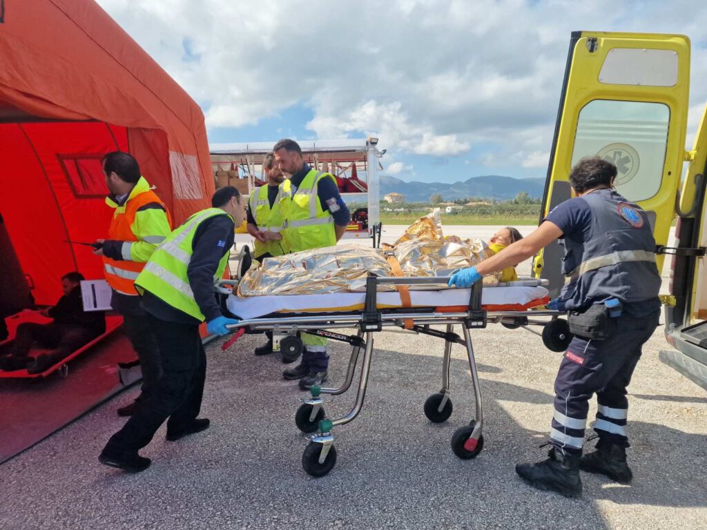 Συνεργασία Κοινο_Τοπίας με ΕΚΑΒ και προσφορά αναλώσιμου υλικού ΦΩΤΟ 33 Συνεργασία Κοινο_Τοπίας με ΕΚΑΒ και προσφορά αναλώσιμου υλικού ΦΩΤΟ