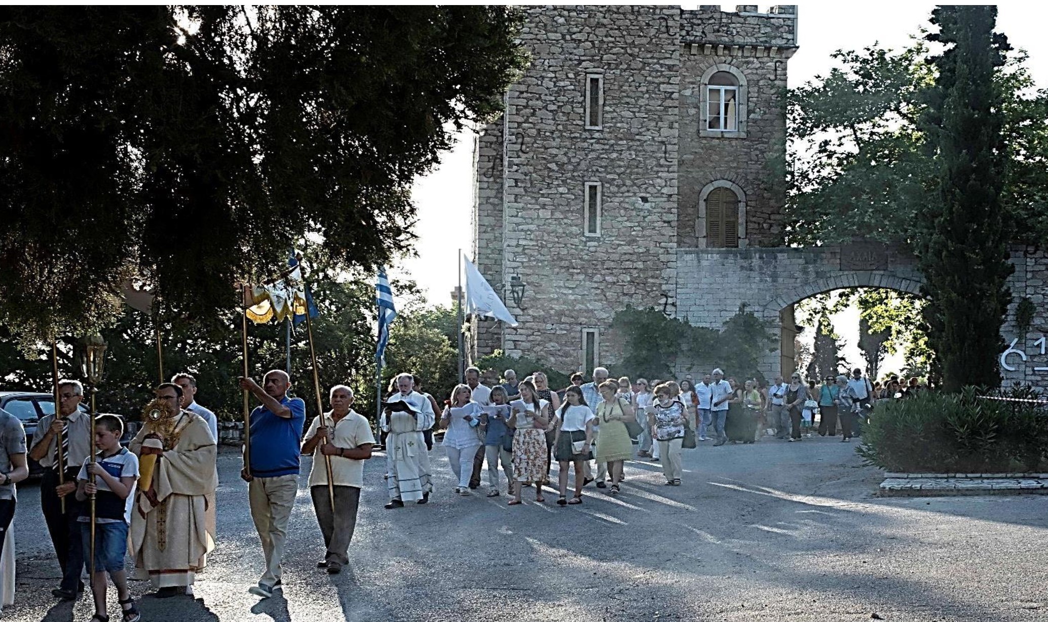 Η Καθολική Ενορία Αγίου Ανδρέα Πάτρας εορτάζει την Αγία Δωρεά