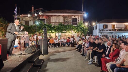 Εκδήλωση μνήμης για τα θύματα της ναζιστικής θηριωδίας το 1943 στην Ερυμάνθεια ΦΩΤΟ 39 Ντάβλας κοινό στη Πάτρα