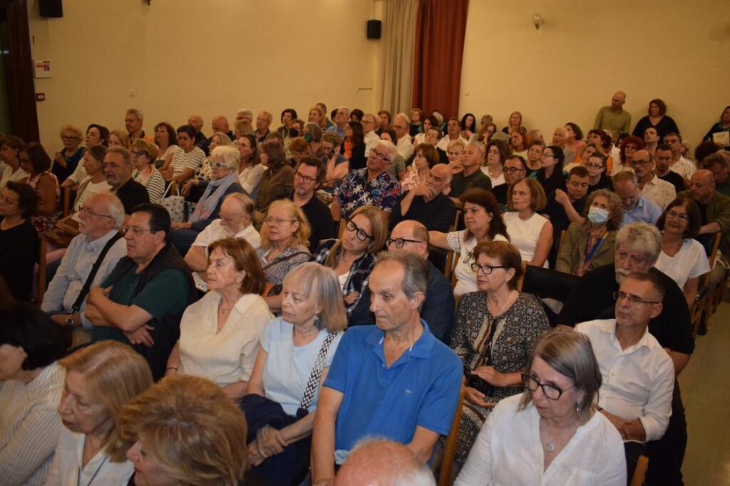 Η παρουσίαση του νέου βιβλίου της Γιώτας Καΐκα «Η Πάτρα στο πρώτο μισό του 20ου αι.» ΦΩΤΟ 32 Η παρουσίαση του νέου βιβλίου της Γιώτας Καΐκα «Η Πάτρα στο πρώτο μισό του 20ου αι.» ΦΩΤΟ