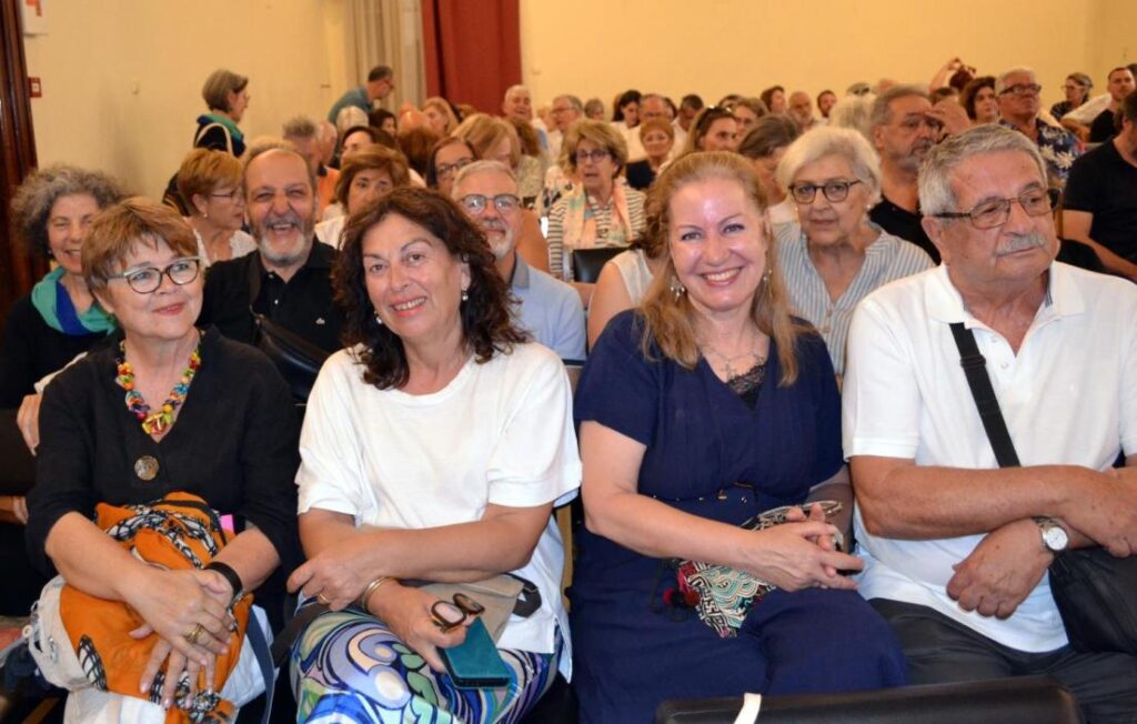 Η παρουσίαση του νέου βιβλίου της Γιώτας Καΐκα «Η Πάτρα στο πρώτο μισό του 20ου αι.» ΦΩΤΟ 29 Η παρουσίαση του νέου βιβλίου της Γιώτας Καΐκα «Η Πάτρα στο πρώτο μισό του 20ου αι.» ΦΩΤΟ