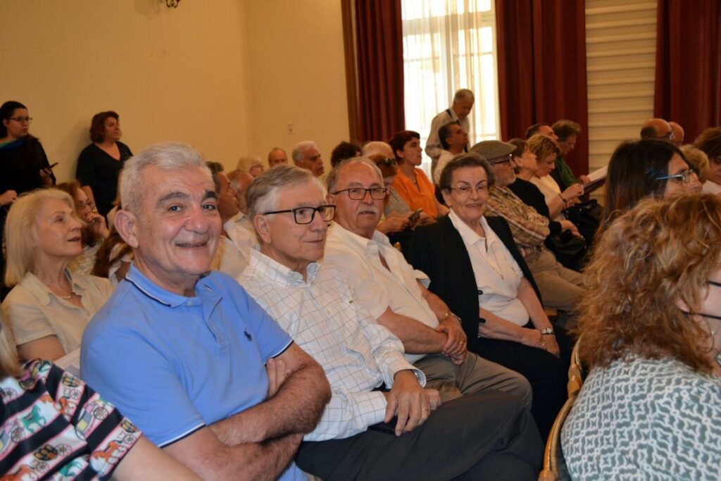 Η παρουσίαση του νέου βιβλίου της Γιώτας Καΐκα «Η Πάτρα στο πρώτο μισό του 20ου αι.» ΦΩΤΟ 35 Η παρουσίαση του νέου βιβλίου της Γιώτας Καΐκα «Η Πάτρα στο πρώτο μισό του 20ου αι.» ΦΩΤΟ