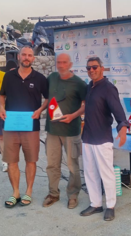 Απονομές σε όσους έχουν διακριθεί σε αγώνες ανοικτής θάλασσας του ΙΟ Πάτρας ΦΩΤΟ 45 Απονομές σε όσους έχουν διακριθεί σε αγώνες ανοικτής θάλασσας του ΙΟ Πάτρας ΦΩΤΟ