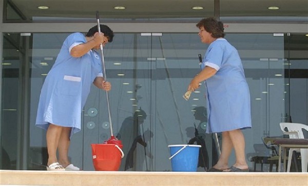 Πάτρα: Ξεκίνησαν οι αιτήσεις για 203 προσλήψεις στην καθαριότητα σχολείων 4 Πάτρα: Ξεκίνησαν οι αιτήσεις για 203 προσλήψεις στην καθαριότητα σχολείων