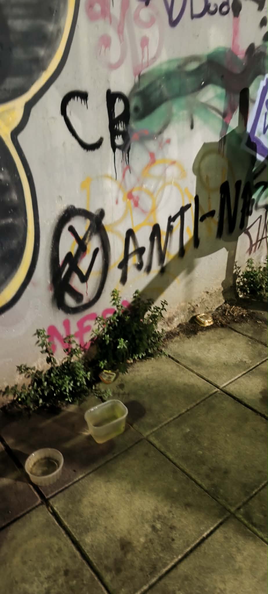 Πάτρα: Παιδική χαρά-«παγίδα» στην καρδιά της πόλης με σκουπίδια κι αγριόχορτα - Εικόνες ντροπής