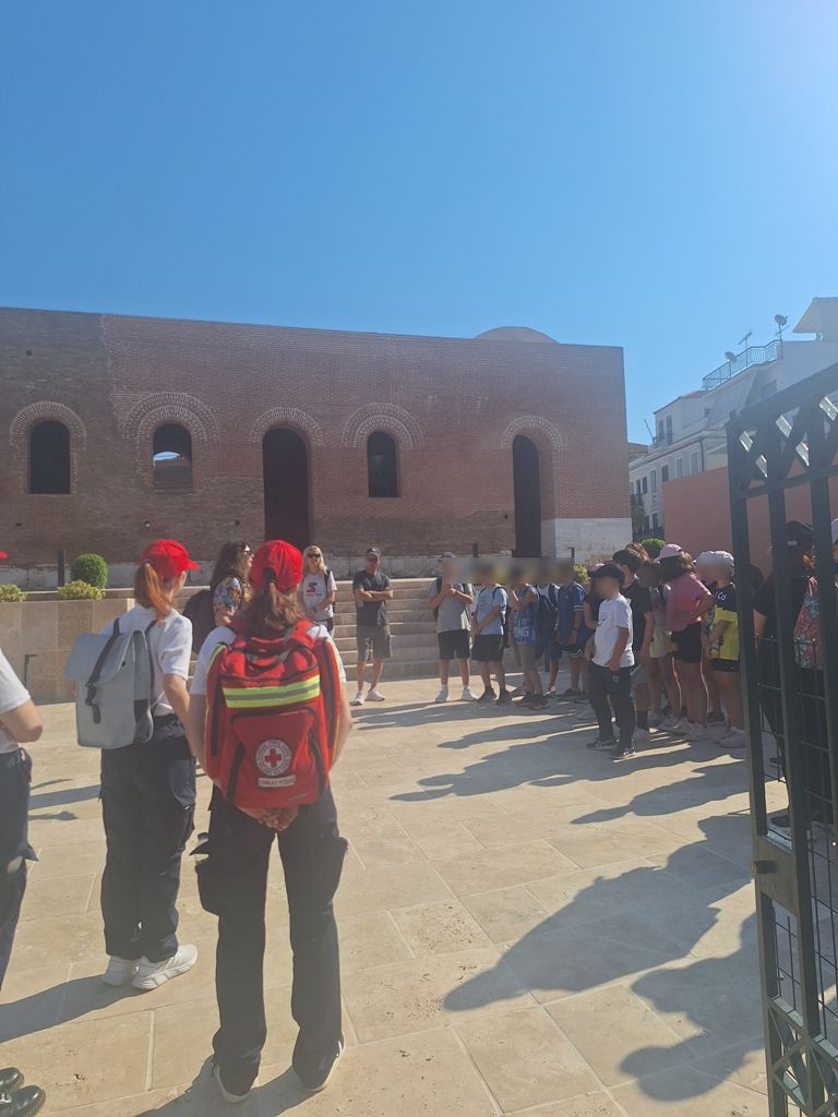 Περίπατος στο κέντρο και επίσκεψη στο Δημαρχείο, για τα παιδιά των Κατασκηνώσεων Πάτρας ΦΩΤΟ 7 Περίπατος στο κέντρο και επίσκεψη στο Δημαρχείο, για τα παιδιά των Κατασκηνώσεων Πάτρας ΦΩΤΟ