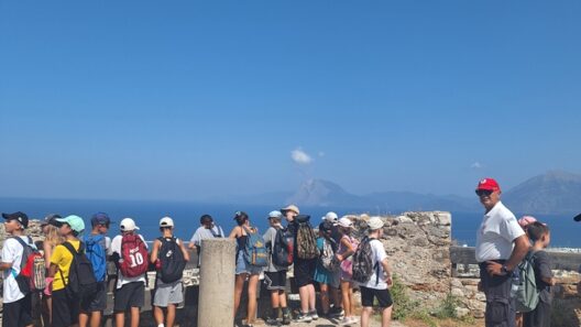 Εκπαιδευτική επίσκεψη για τα παιδιά της κατασκήνωσης του Δήμου Πατρέων ΦΩΤΟ