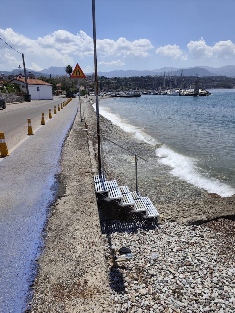Αίγιο: Αντικατάσταση σκουριασμένης και επικίνδυνης σκάλας στην Αλυκή ΦΩΤΟ 28 Αίγιο: Αντικατάσταση σκουριασμένης και επικίνδυνης σκάλας στην Αλυκή ΦΩΤΟ