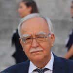 «Πολλά μπράβο σ’ όλα τα παιδιά, η ζωή είναι μπροστά σας»
