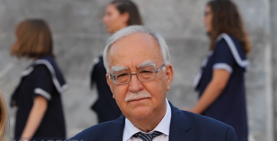 Παιδιά με μάσκες προστασίας