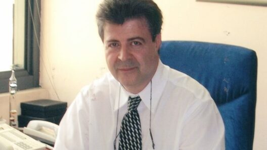 «Η γιορτή της Δημοκρατίας και το πολιτικό «απουσιολόγιο: Παρόντες οι δημοκράτες, απόντες οι… νοσταλγοί» 12 «Η γιορτή της Δημοκρατίας και το πολιτικό «απουσιολόγιο: Παρόντες οι δημοκράτες, απόντες οι… νοσταλγοί»