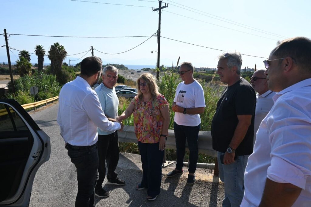 Αιγιάλεια: Επίσκεψη του Ν. Φαρμάκη και αυτοψία στα έργα που εκτελούνται ΦΩΤΟ