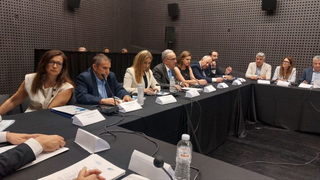 Πάτρα: Αυξημένους πόρους και ισχυρή ανάπτυξη προβλέπει ο Νεκτάριος Φαρμάκης ΦΩΤΟ