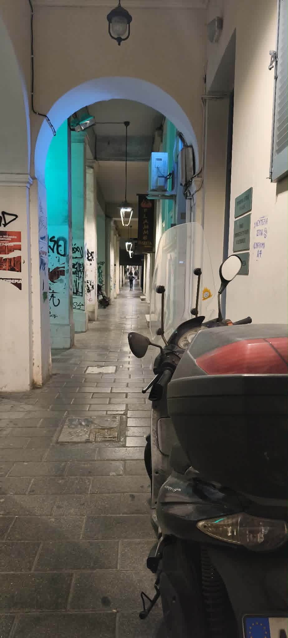 Πάτρα: Πεζοδρόμια...απροσπέλαστα από παρκαρισμένα μηχανάκια - Η νέα κανονικότητα των Αναπλάσεων - Ο Διοικητής της Τροχαίας στο Patrapress ΦΩΤΟ