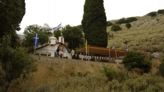 Εορτάζει η Ιερά Μονή Παναγίας των Νοτενών Αχαΐας 36 Εορτάζει η Ιερά Μονή Παναγίας των Νοτενών Αχαΐας