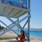Ακταίο: Ναυαγοσώστρια πρόλαβε γυναίκα που πνιγόταν όταν παρασύρθηκε από θαλάσσια ρεύματα
