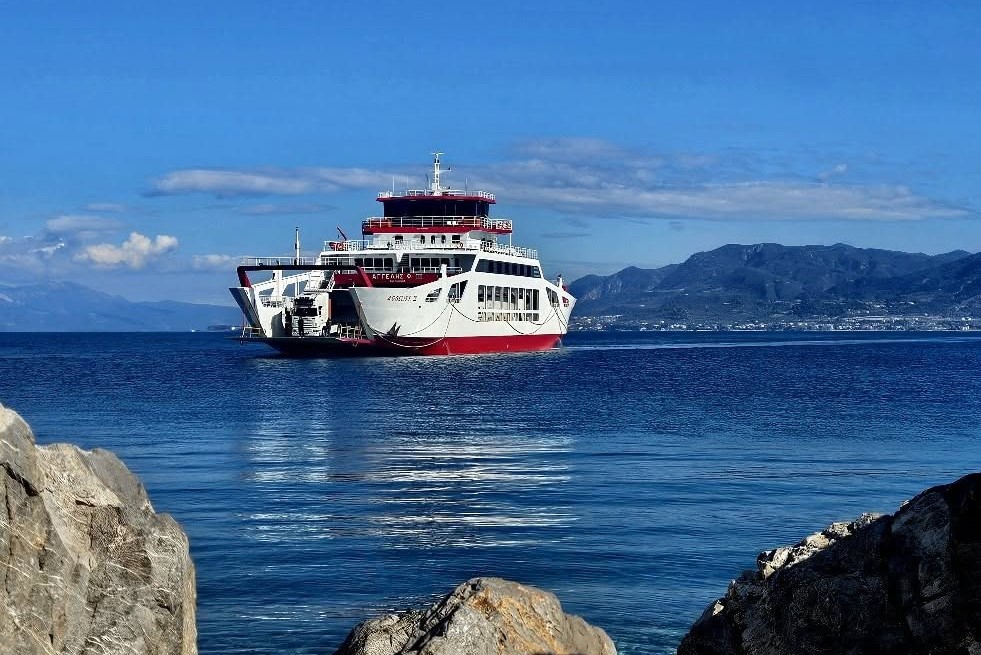 Ρίο-Αντίρριο: Οι νέες τιμές των εισιτηρίων στα φέρι μποτ της Πορθμειακής Γραμμής ΠΙΝΑΚΑΣ