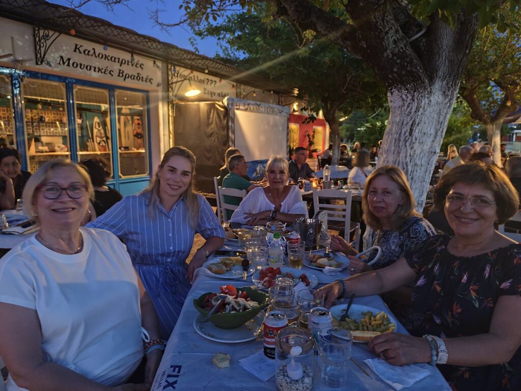 Βραδιά δίπλα στη θάλασσα του Συλλόγου Γονιών Παιδιών με Νεοπλασματική Ασθένεια «Φλόγα» Πάτρας ΦΩΤΟ