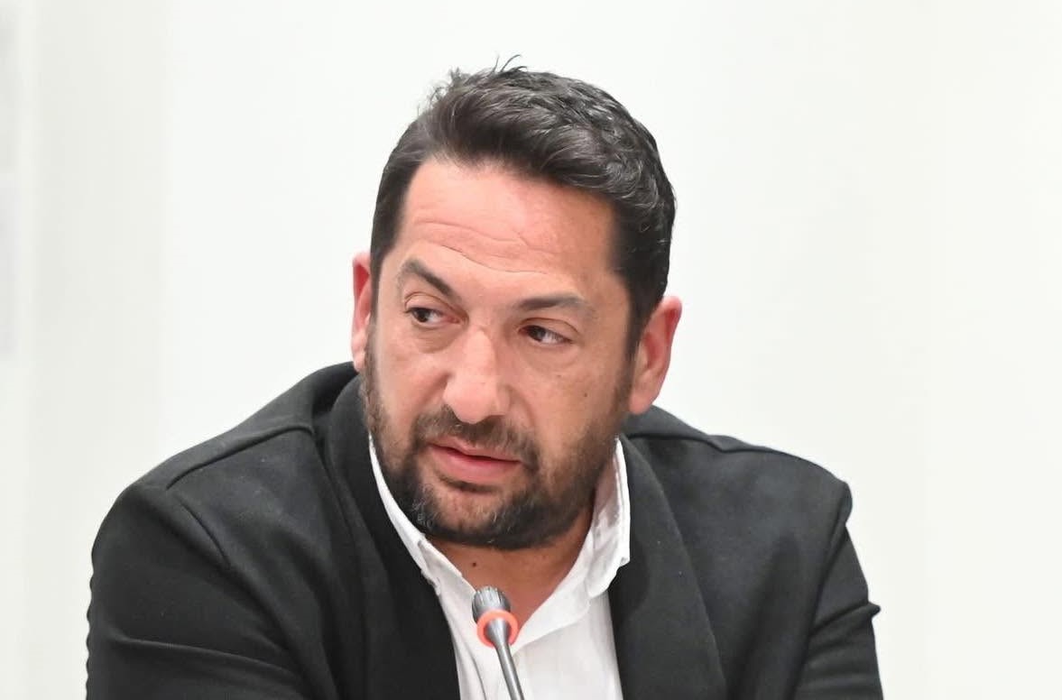 «Θα μετρηθούμε στα ίσια Κύριοι» 1 «Θα μετρηθούμε στα ίσια Κύριοι»