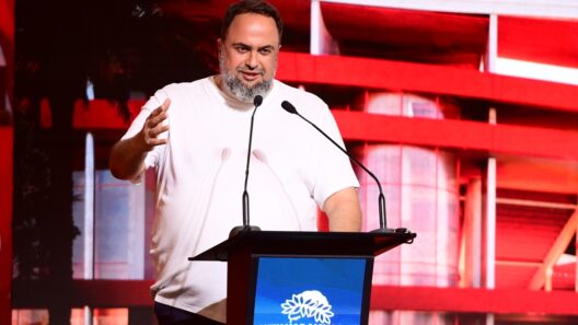 Μαρινάκης: «Θρύλε μου το νέο σου σπίτι, το παλάτι των ονείρων μας» 37 ΣΥΝΕΝΤΕΥΞΗ ΤΥΠΟΥ-ΠΑΡΟΥΣΙΑΣΗ