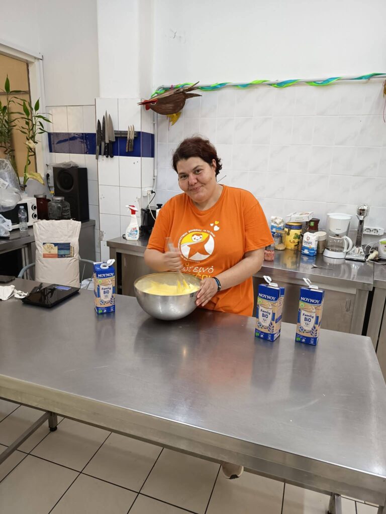 Η «Κουζίνα Αγάπης» ευχαριστεί τη Νίκη Προαστείου ΦΩΤΟ