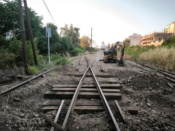 Έργα ανακατασκευής σιδηροδρομικών γραμμών στον Άγιο Ανδρέα με εκσ…