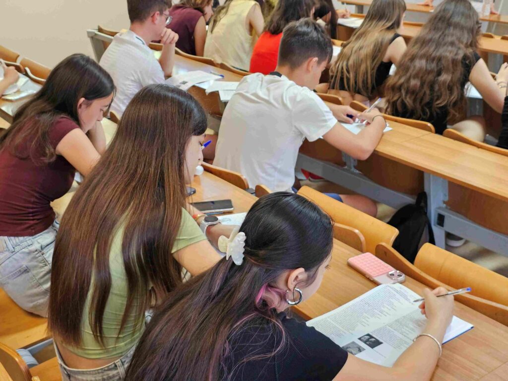 Summer School, μία συναρπαστική εμπειρία για 140 μαθητές από το Αρσάκειο Λύκειο Πατρών ΦΩΤΟ 30 Summer School, μία συναρπαστική εμπειρία για 140 μαθητές από το Αρσάκειο Λύκειο Πατρών ΦΩΤΟ