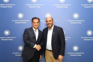 Αχαΐα: Φωτήλας με Άδωνι για νέους μόνιμους ιατρούς σε Κέντρα Υγείας και Περιφερειακά Ιατρεία