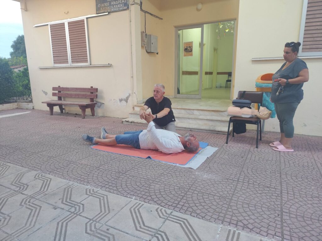 Ενημέρωση ΚΑΡΠΑ και λειτουργία Απινιδωτή στον Αλισσό ΦΩΤΟ 30 Ενημέρωση ΚΑΡΠΑ και λειτουργία Απινιδωτή στον Αλισσό ΦΩΤΟ
