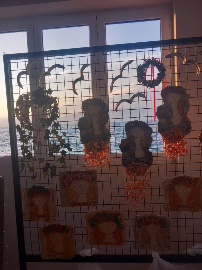 Η Ενωση Γυναικών Αιγίου σε μια βραδιά γεμάτη μουσική και «Χειροποίητες ιστορίες» ΒΙΝΤΕΟ-ΦΩΤΟ 35 Η Ενωση Γυναικών Αιγίου σε μια βραδιά γεμάτη μουσική και «Χειροποίητες ιστορίες» ΒΙΝΤΕΟ-ΦΩΤΟ