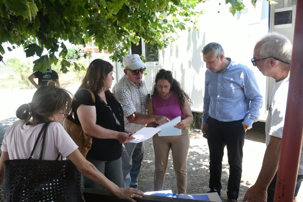 Πάτρα: Κοντέινερς σε δύο περιοχές για πληγείσες οικογένειες μετά την καταστροφική πυρκαγιά ΦΩΤΟ 27 Πάτρα: Κοντέινερς σε δύο περιοχές για πληγείσες οικογένειες μετά την καταστροφική πυρκαγιά ΦΩΤΟ
