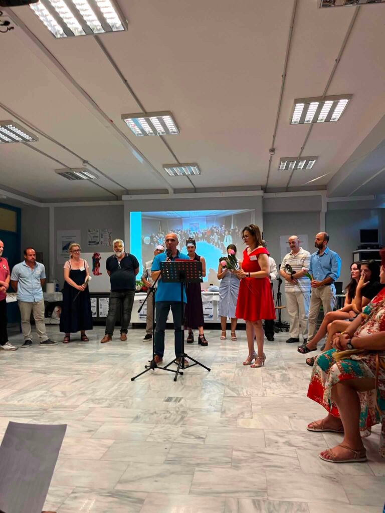 Ο Σπύρος Σκιαδαρέσης στο Σχολείο Δεύτερης Ευκαιρίας Ναυπάκτου ΦΩΤΟ 29 Ο Σπύρος Σκιαδαρέσης στο Σχολείο Δεύτερης Ευκαιρίας Ναυπάκτου ΦΩΤΟ