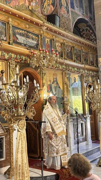 Ο Κερνίτσης Χρύσανθος στην Θεία Λειτουργία στους Αγίους Αποστόλους Πατρών ΦΩΤΟ 37 Ο Κερνίτσης Χρύσανθος στην Θεία Λειτουργία στους Αγίους Αποστόλους Πατρών ΦΩΤΟ