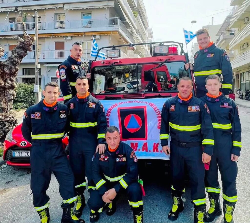 Πάτρα: Βαρύ πένθος στην Πυροσβεστική για τον πρόωρο χαμό του 36χρονου ΕΜΑΚίτη - Συγκινούν τα μηνύματα συναδέλφων και φίλων ΦΩΤΟ 32 Πάτρα: Βαρύ πένθος στην Πυροσβεστική για τον πρόωρο χαμό του 36χρονου ΕΜΑΚίτη - Συγκινούν τα μηνύματα συναδέλφων και φίλων ΦΩΤΟ