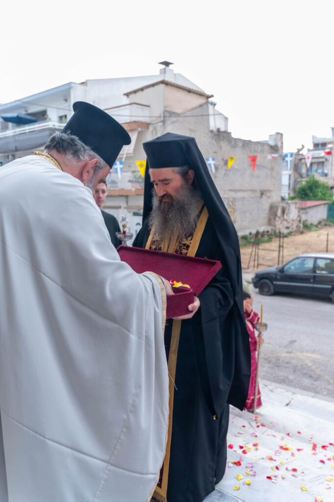 Η υποδοχή της Τιμίας Χειρός του Γερβασίου στον Αγιο Δημήτριο Πατρών ΦΩΤΟ 14 Η υποδοχή της Τιμίας Χειρός του Γερβασίου στον Αγιο Δημήτριο Πατρών ΦΩΤΟ