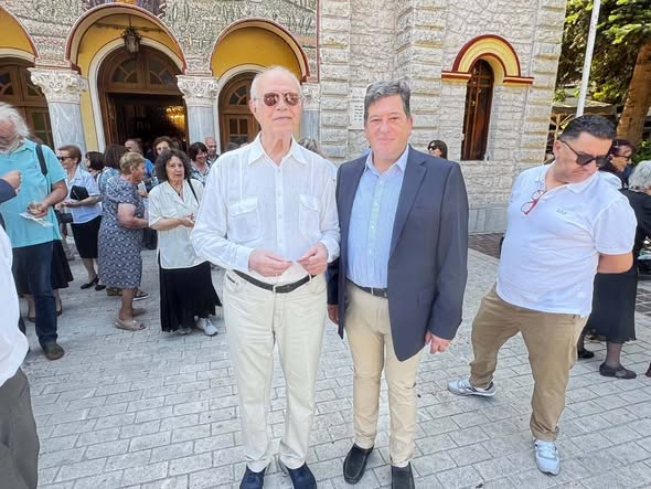 Ο Δημήτρης Παλούμπης στα Καλάβρυτα για τον Ηρακλή Πετιμεζά της Εθνικής Αντίστασης ΦΩΤΟ 6 Ο Δημήτρης Παλούμπης στα Καλάβρυτα για τον Ηρακλή Πετιμεζά της Εθνικής Αντίστασης ΦΩΤΟ