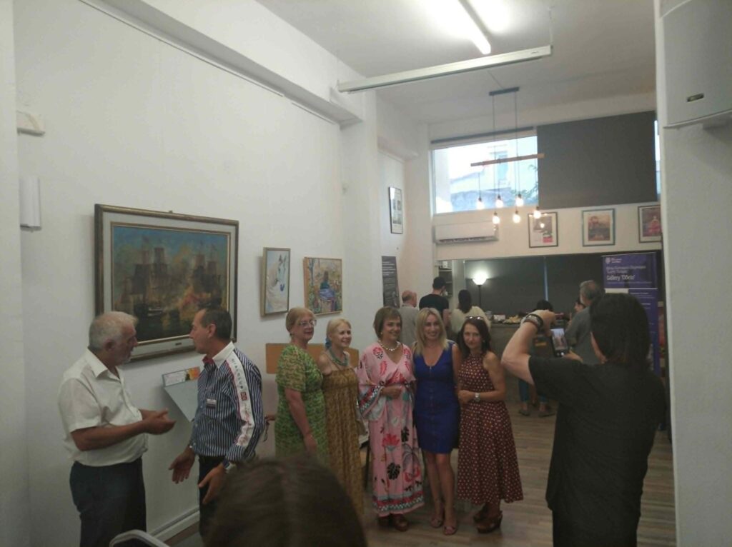 Η γιορτή της Καλλιτεχνικής ομάδας του Κέντρου Πολιτισμού-Ολυμπισμού «Κωστή Παλαμά» ΦΩΤΟ 33 Η γιορτή της Καλλιτεχνικής ομάδας του Κέντρου Πολιτισμού-Ολυμπισμού «Κωστή Παλαμά» ΦΩΤΟ