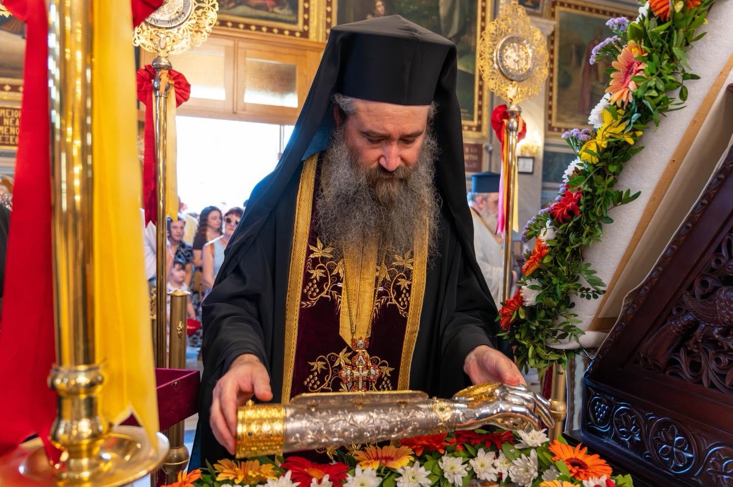 Η υποδοχή της Τιμίας Χειρός του Γερβασίου στον Αγιο Δημήτριο Πατρών ΦΩΤΟ